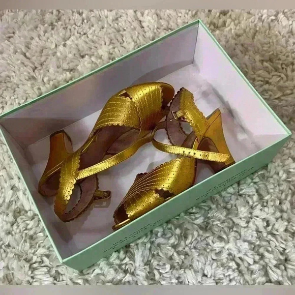 Miss L Fire Beatriz Gold Peep Toe Heels - Women’s - Picture 2 of 15